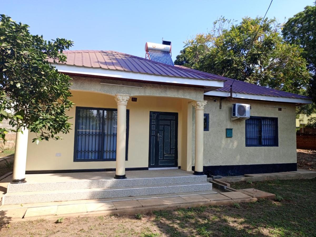 MATT Bed&Breakfast Lilongwe Exterior foto
